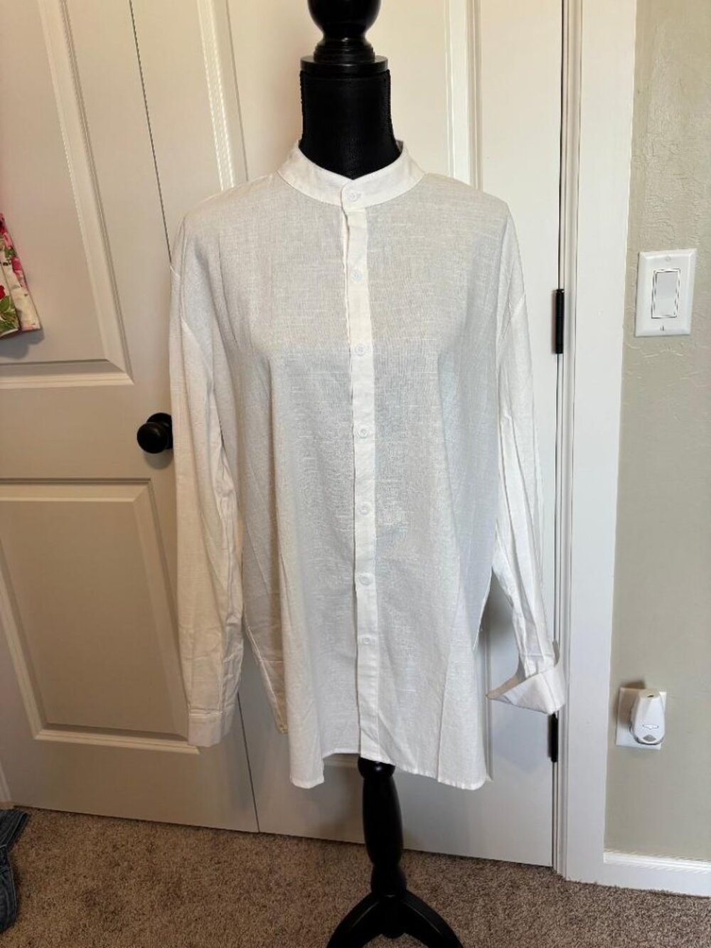 Men's Cotton/ Linen Shirt.
